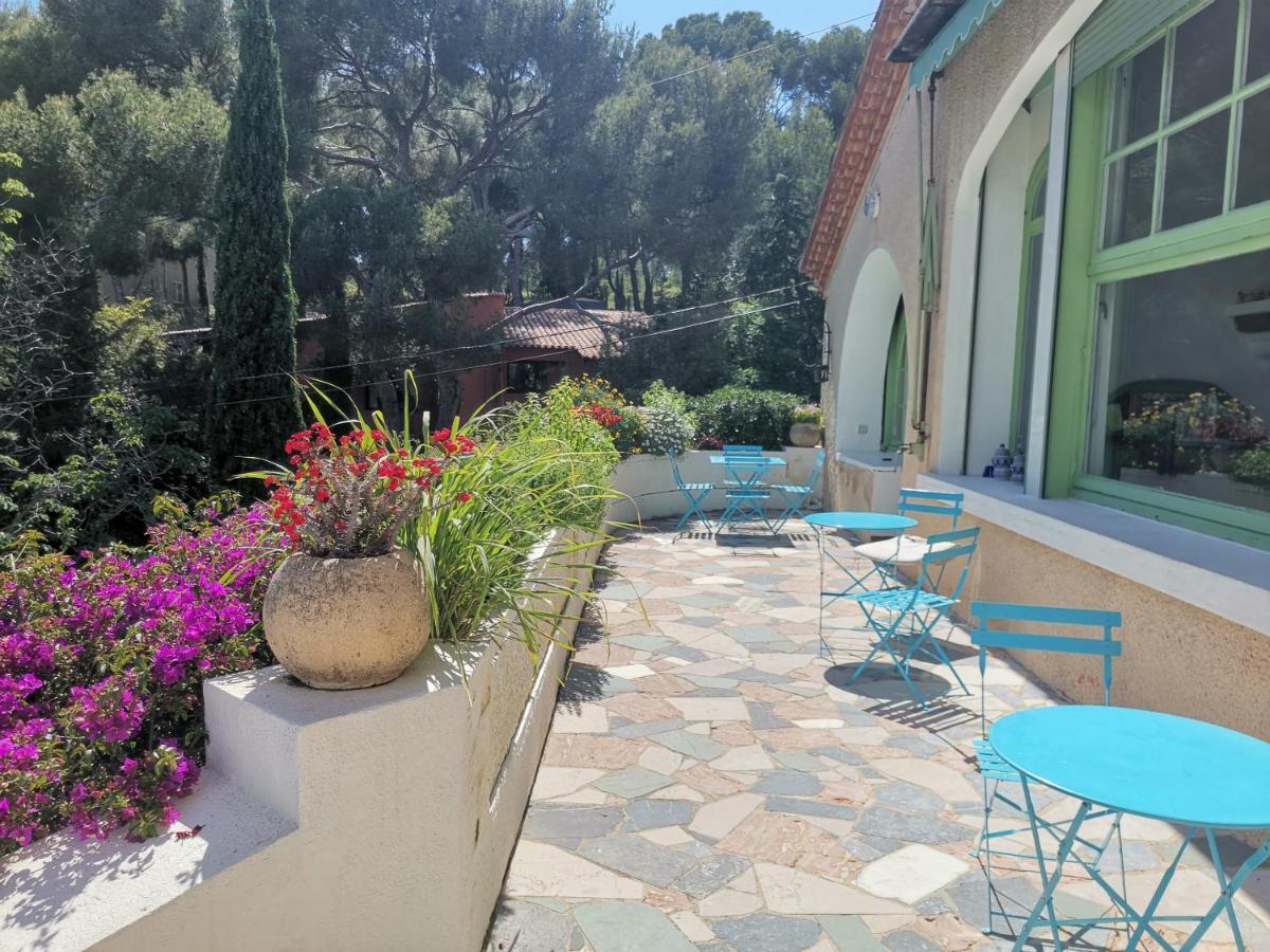 Cassis Hostel Bagian luar foto