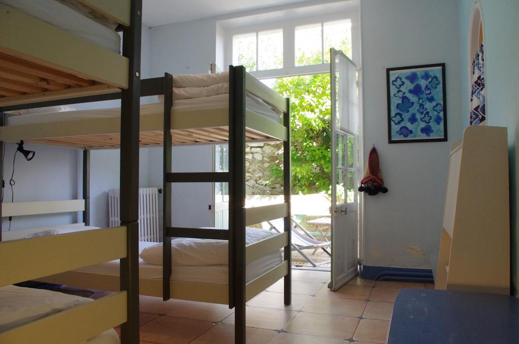 Cassis Hostel Bagian luar foto